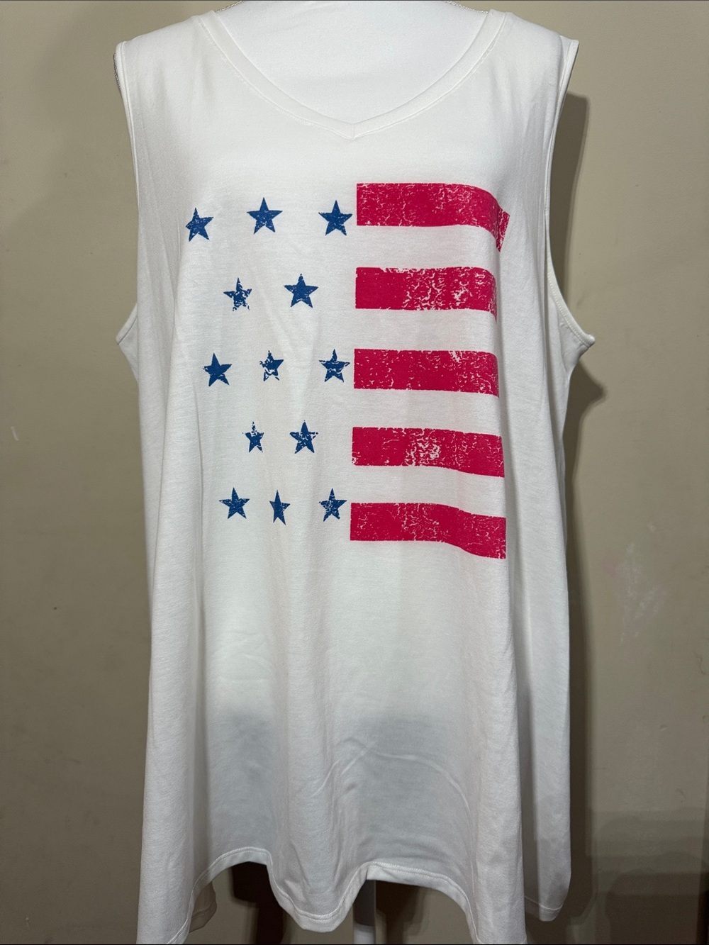 Women's LuLaRoe White Sleeveless Flag Graphic Tank Top size 2XL